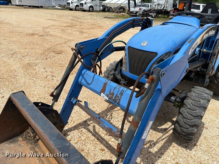 image for item ER3003 2006 New Holland TC34DA MFWD tractor