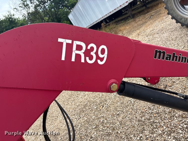 image for item ER3012 2011 Mahindra 6530 MFWD tractor