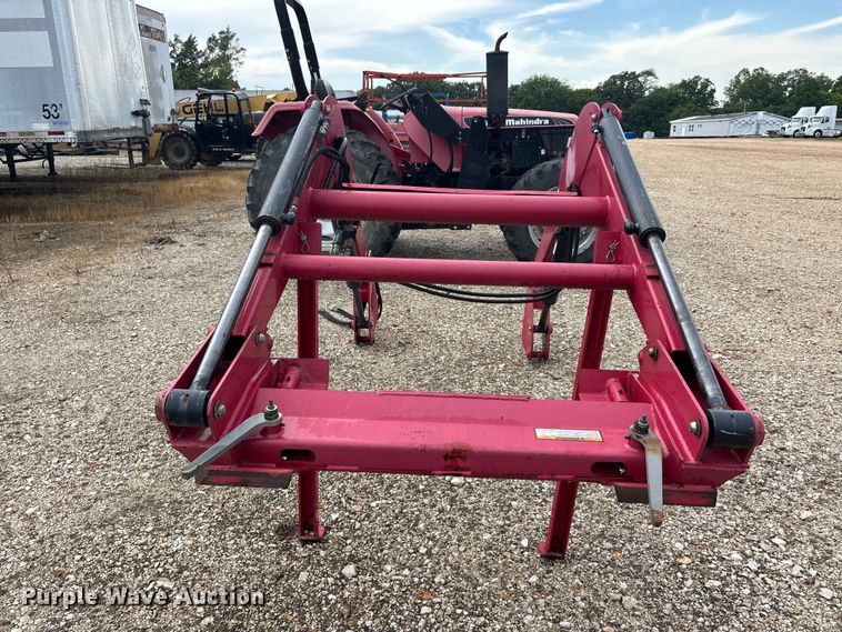 image for item ER3012 2011 Mahindra 6530 MFWD tractor