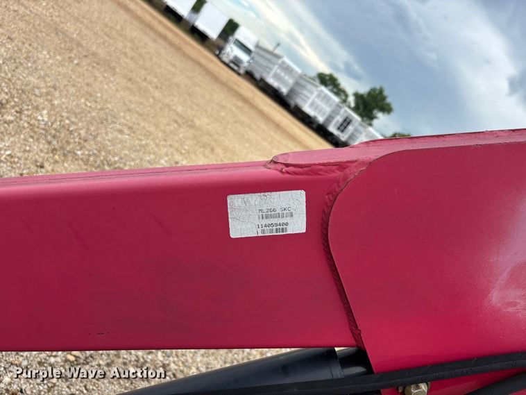 image for item ER3012 2011 Mahindra 6530 MFWD tractor
