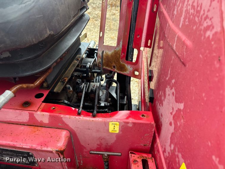 image for item ER3012 2011 Mahindra 6530 MFWD tractor
