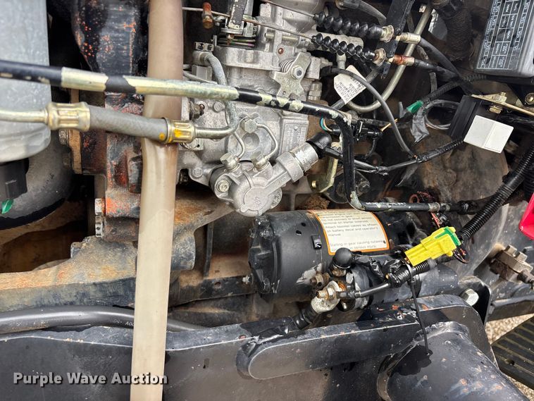 image for item ER3012 2011 Mahindra 6530 MFWD tractor