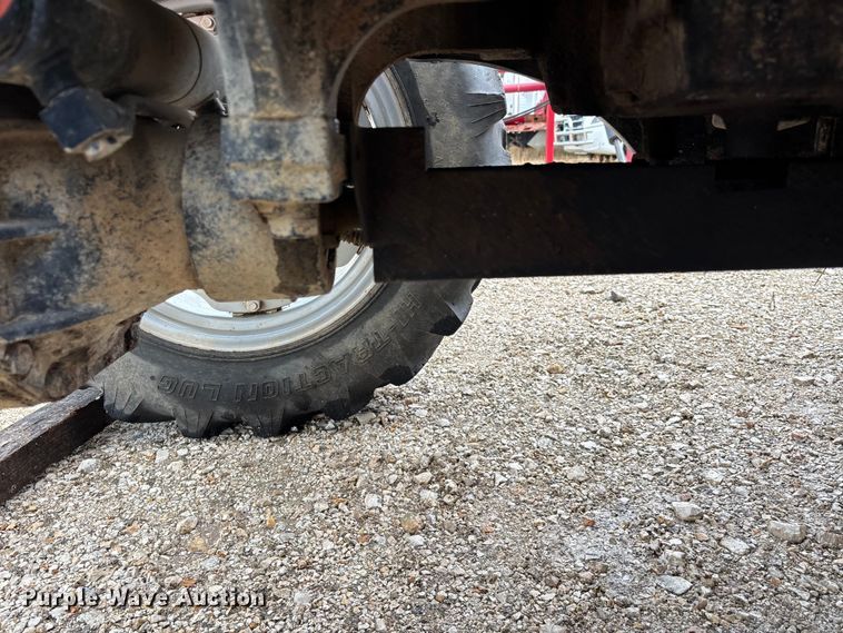 image for item ER3012 2011 Mahindra 6530 MFWD tractor
