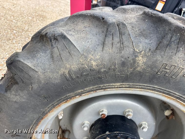 image for item ER3012 2011 Mahindra 6530 MFWD tractor