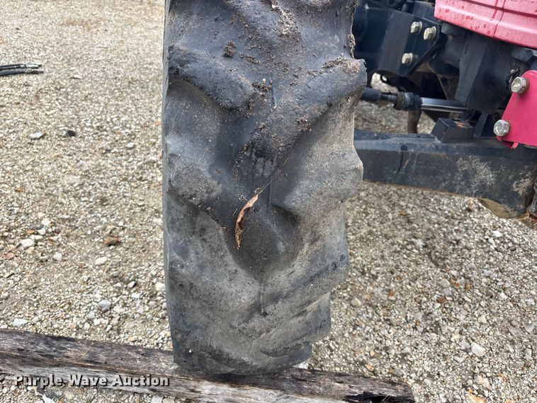 image for item ER3012 2011 Mahindra 6530 MFWD tractor