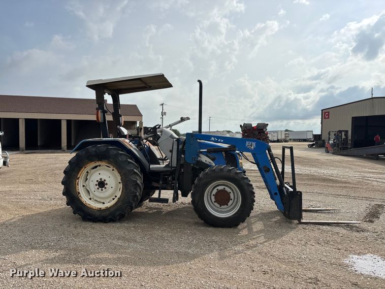 image for item ER3027 2004 New Holland TL90A MFWD tractor