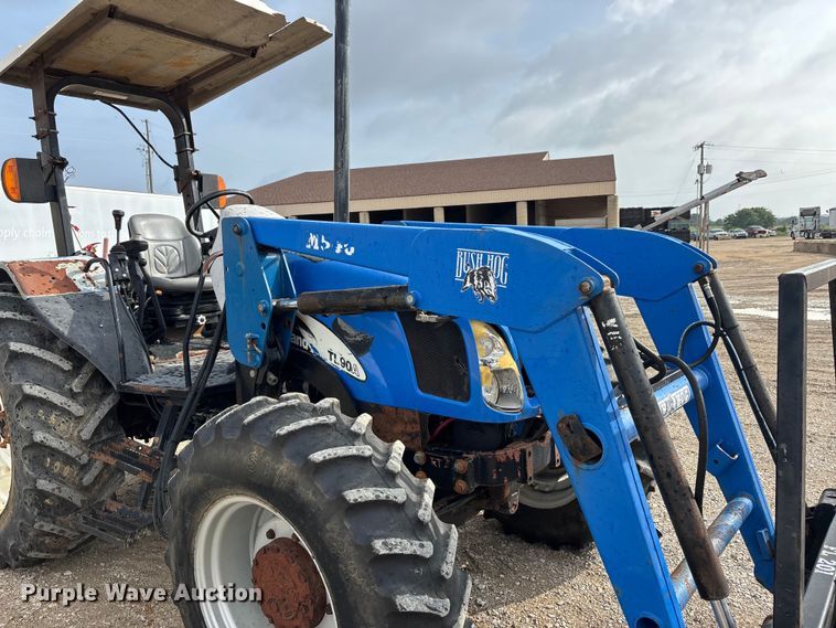 image for item ER3027 2004 New Holland TL90A MFWD tractor