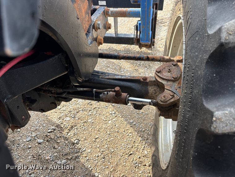 image for item ER3027 2004 New Holland TL90A MFWD tractor