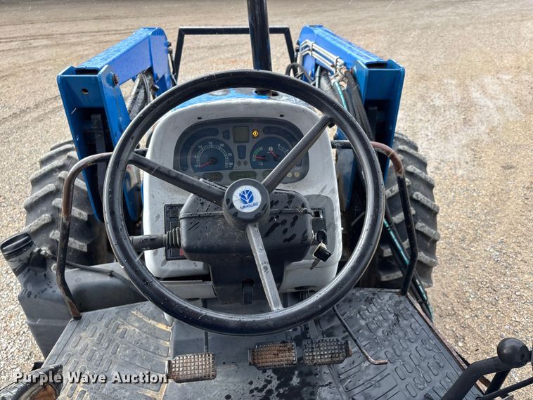 image for item ER3027 2004 New Holland TL90A MFWD tractor