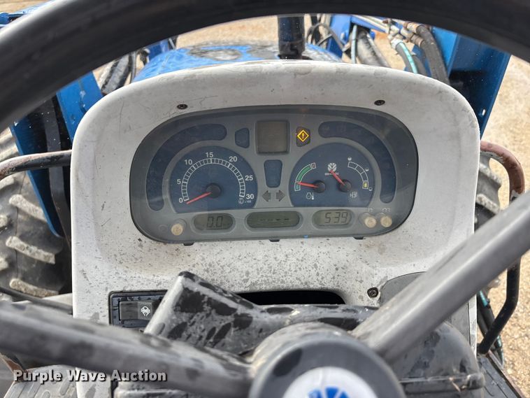 image for item ER3027 2004 New Holland TL90A MFWD tractor