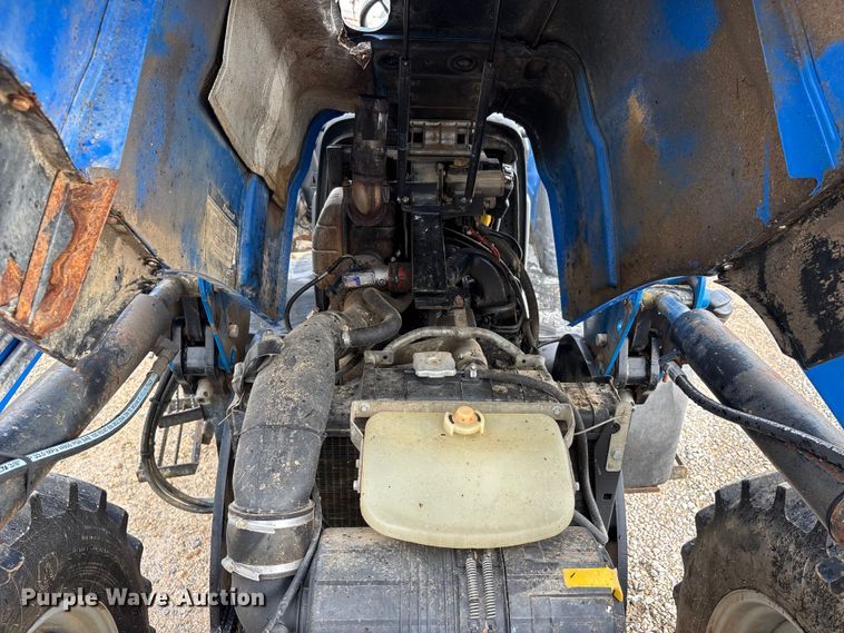 image for item ER3027 2004 New Holland TL90A MFWD tractor