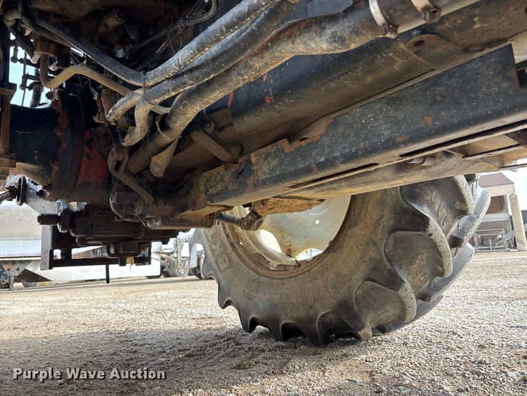 image for item ER3027 2004 New Holland TL90A MFWD tractor