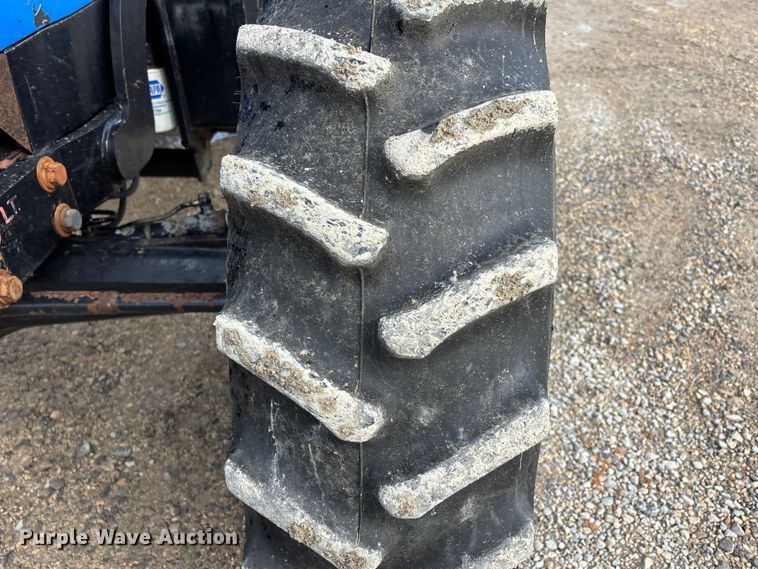 image for item ER3027 2004 New Holland TL90A MFWD tractor