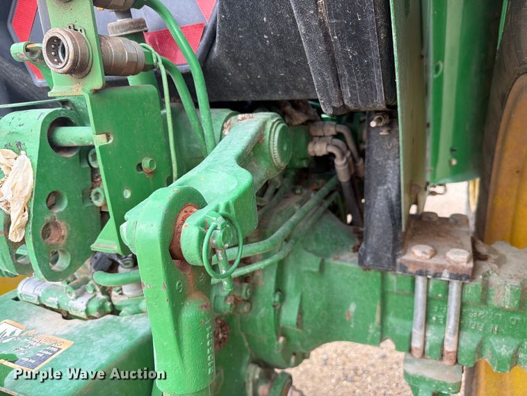 image for item ER3031 2017 John Deere 5065E MFWD tractor