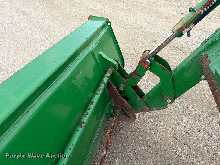 image for item ER3031 2017 John Deere 5065E MFWD tractor