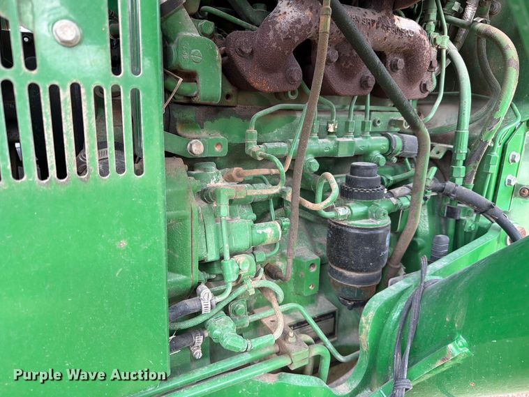 image for item ER3031 2017 John Deere 5065E MFWD tractor