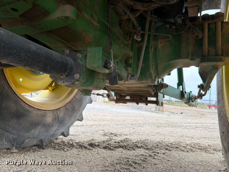 image for item ER3031 2017 John Deere 5065E MFWD tractor