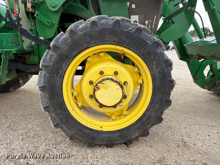 image for item ER3031 2017 John Deere 5065E MFWD tractor