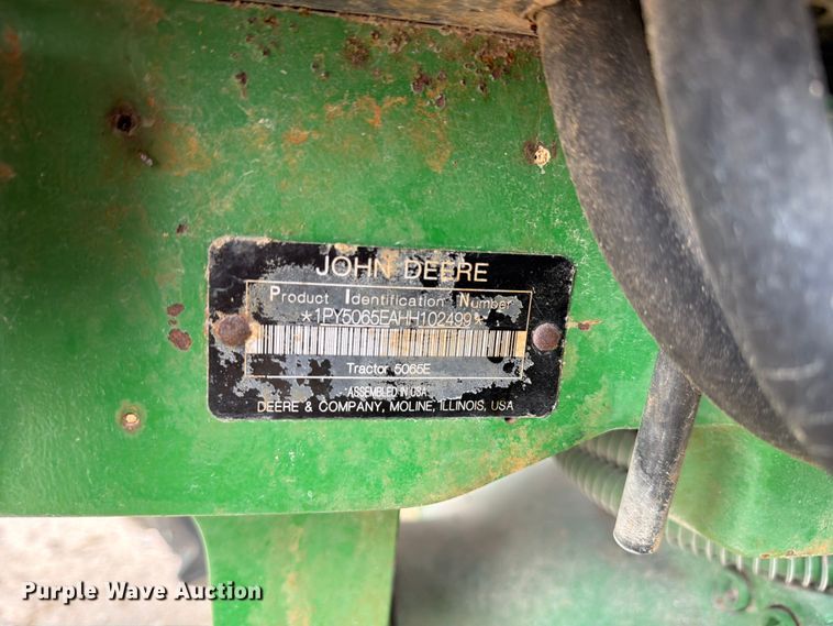 image for item ER3031 2017 John Deere 5065E MFWD tractor
