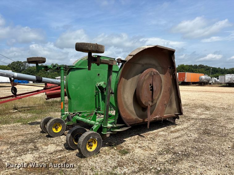 image for item ER3032 2014 John Deere batwing rotary mower
