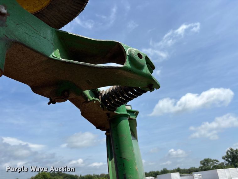 image for item ER3032 2014 John Deere batwing rotary mower