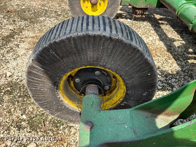 image for item ER3032 2014 John Deere batwing rotary mower