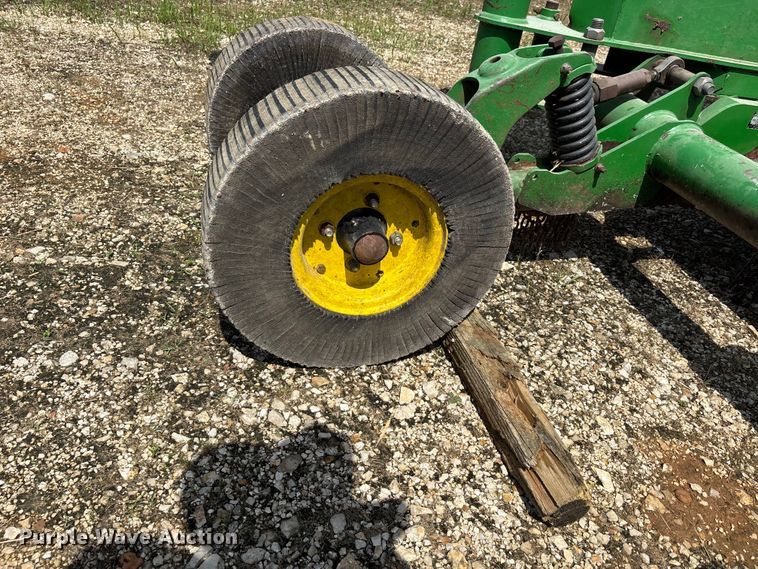 image for item ER3032 2014 John Deere batwing rotary mower