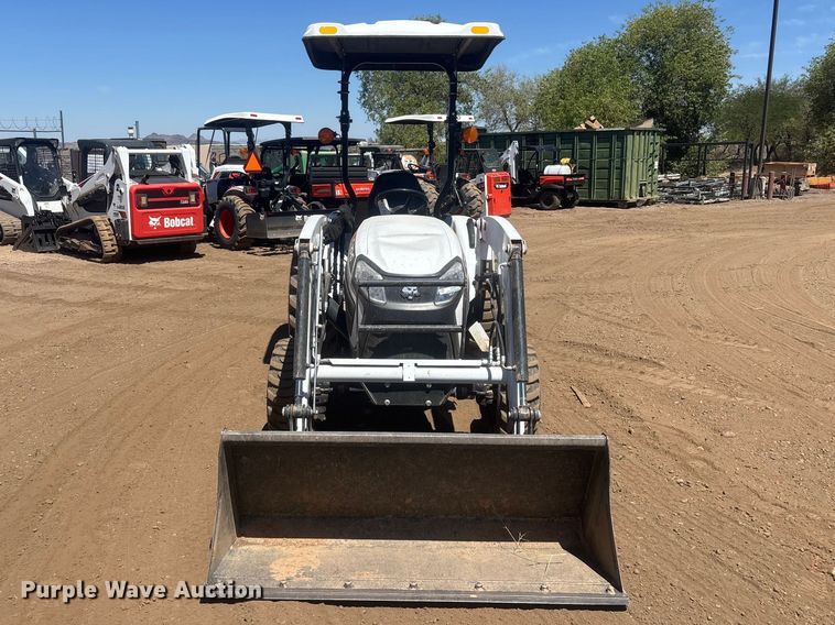 image for item ER7643 2023 Bobcat CT2040 MFWD tractor