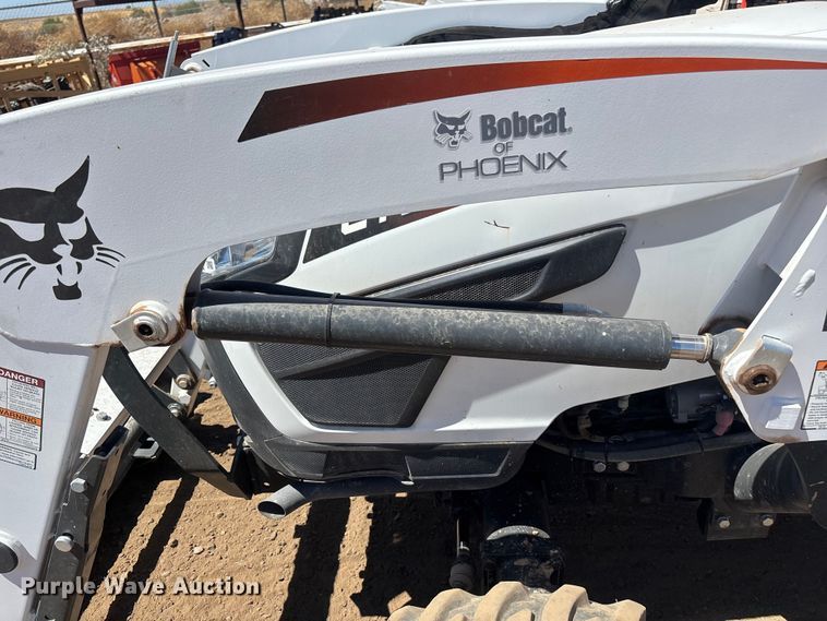 image for item ER7643 2023 Bobcat CT2040 MFWD tractor