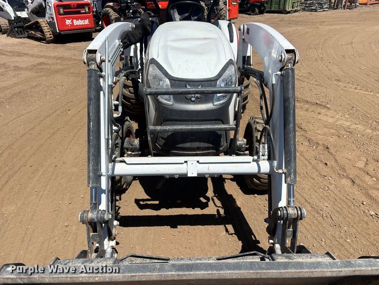 image for item ER7643 2023 Bobcat CT2040 MFWD tractor