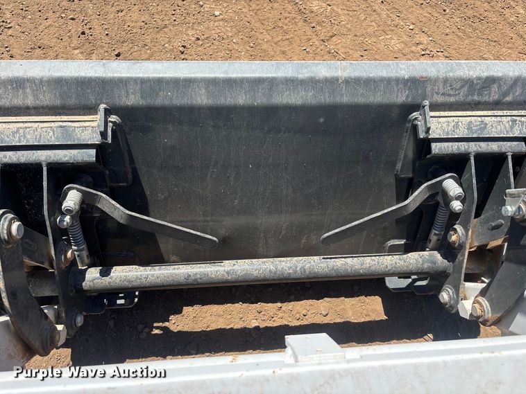 image for item ER7643 2023 Bobcat CT2040 MFWD tractor