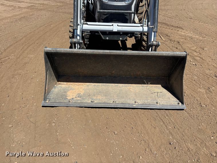 image for item ER7643 2023 Bobcat CT2040 MFWD tractor