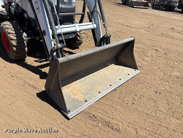 image for item ER7643 2023 Bobcat CT2040 MFWD tractor