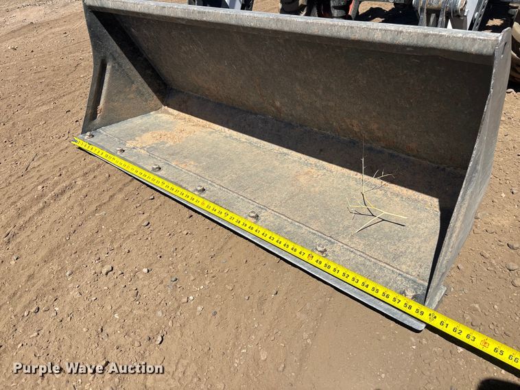 image for item ER7643 2023 Bobcat CT2040 MFWD tractor