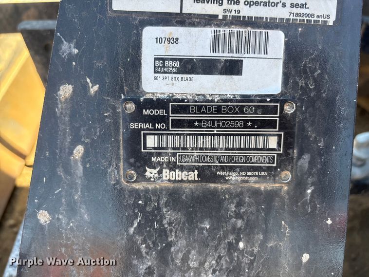 image for item ER7643 2023 Bobcat CT2040 MFWD tractor
