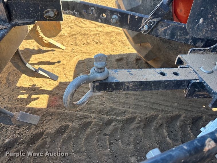 image for item ER7643 2023 Bobcat CT2040 MFWD tractor