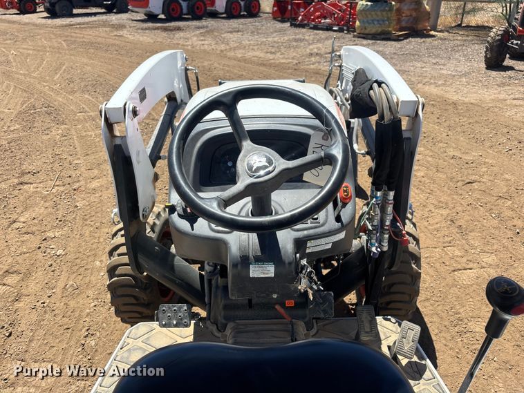 image for item ER7643 2023 Bobcat CT2040 MFWD tractor