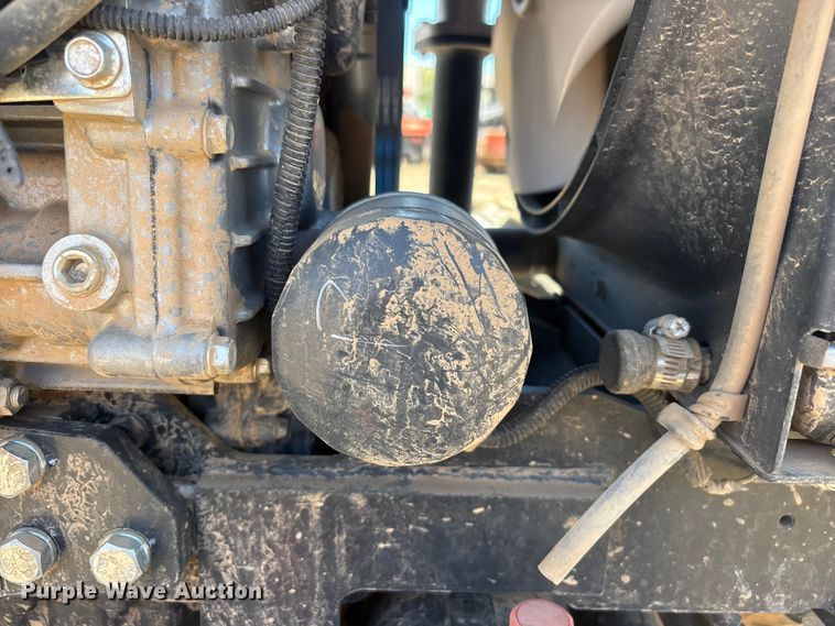 image for item ER7643 2023 Bobcat CT2040 MFWD tractor
