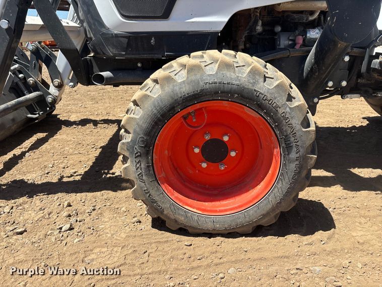 image for item ER7643 2023 Bobcat CT2040 MFWD tractor