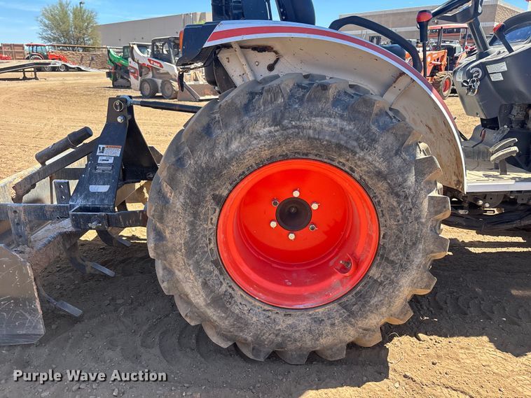 image for item ER7643 2023 Bobcat CT2040 MFWD tractor