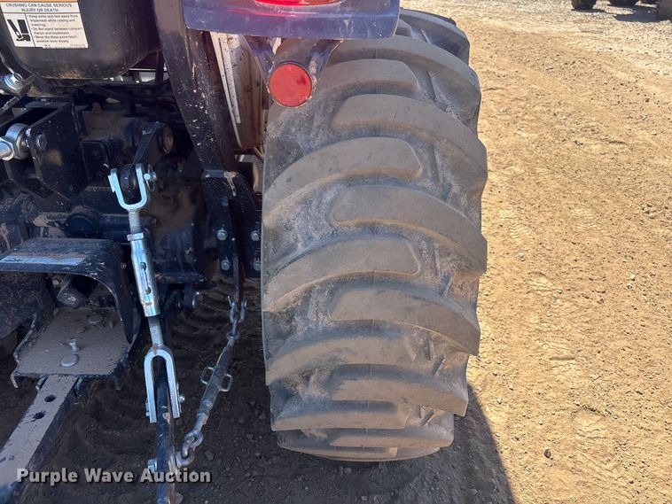 image for item ER7643 2023 Bobcat CT2040 MFWD tractor