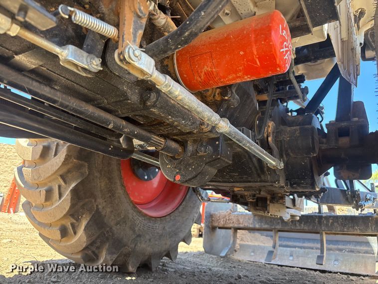 image for item ER7643 2023 Bobcat CT2040 MFWD tractor