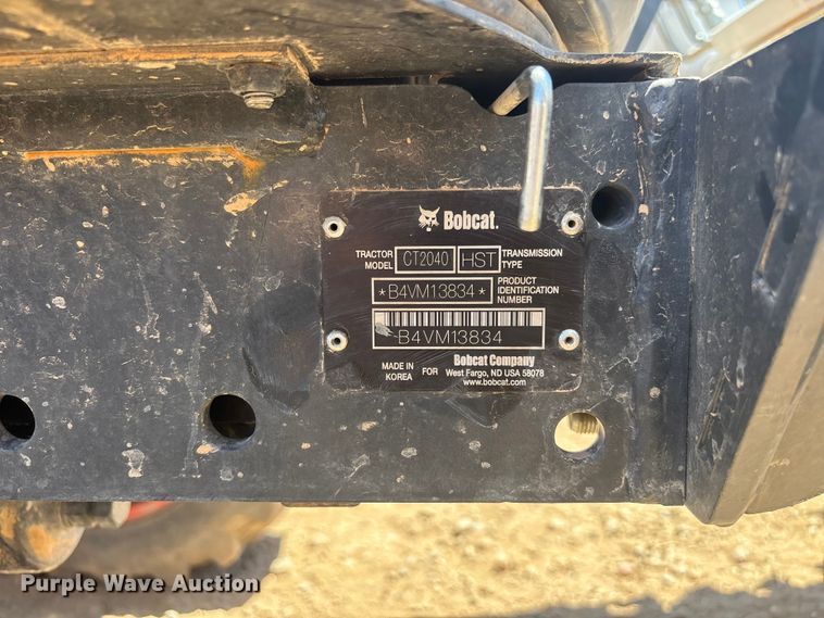 image for item ER7643 2023 Bobcat CT2040 MFWD tractor