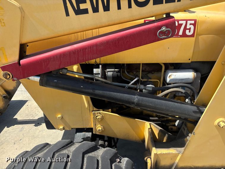 image for item ER7651 1999 New Holland 545D industrial tractor