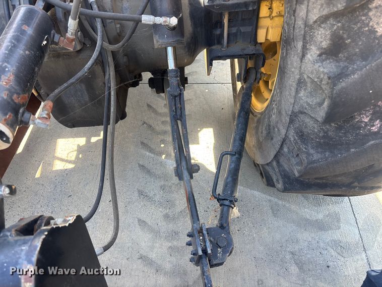 image for item ER7651 1999 New Holland 545D industrial tractor