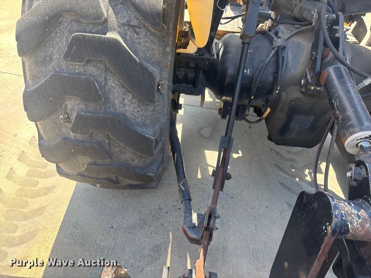 image for item ER7651 1999 New Holland 545D industrial tractor