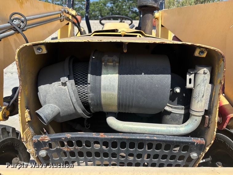 image for item ER7651 1999 New Holland 545D industrial tractor