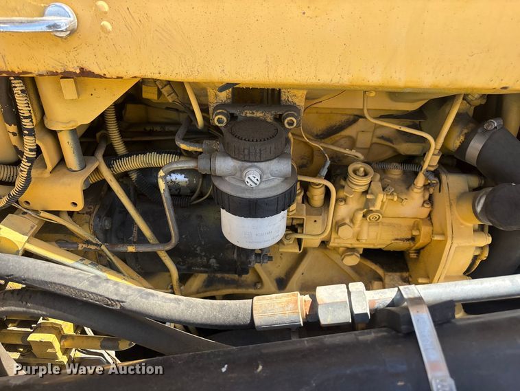 image for item ER7651 1999 New Holland 545D industrial tractor