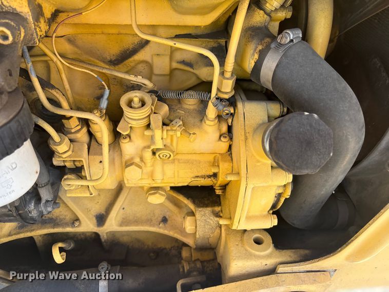 image for item ER7651 1999 New Holland 545D industrial tractor