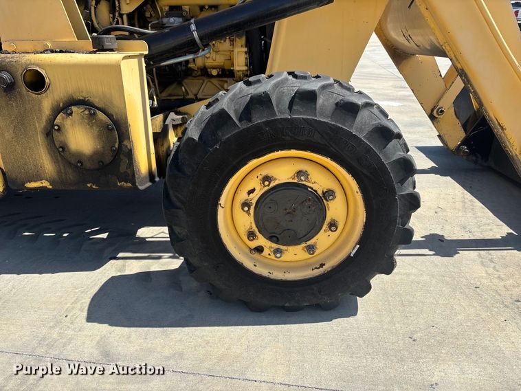 image for item ER7651 1999 New Holland 545D industrial tractor